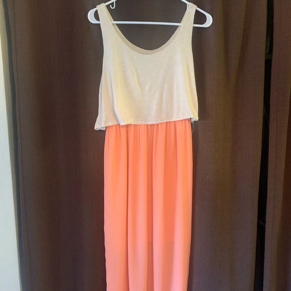 Girls size medium maxi dress - Picture 2 of 2